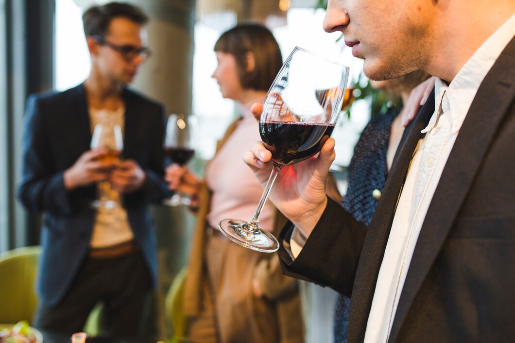 Odkrywanie tajników degustacji – jak profesjonalne szkolenia pomagają zrozumieć świat win